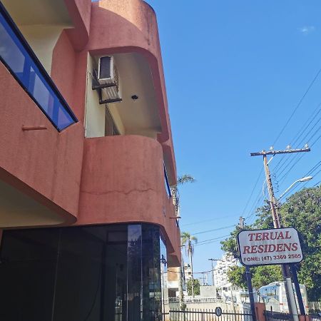 Terual Residens Apartment Bombinhas Bagian luar foto